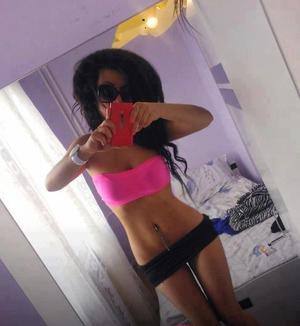 Nevaeh (27) | Iowa Adult Dating and Private Meetups