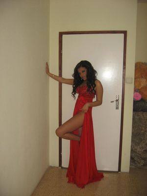 Veronica (25) in Minnesota | Casual Dating with Older Men