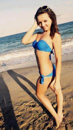 Dating profile image of Miranda, age 25, Hawaii