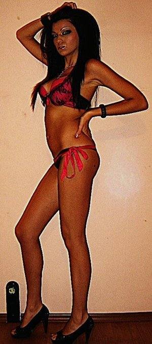 Luz (19) | Michigan Adult Dating and Private Meetups