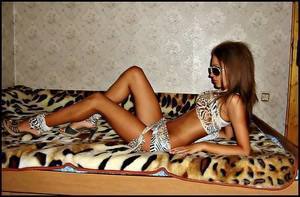 Alma, 19 | Illinois Discreet Dating and Casual Fun