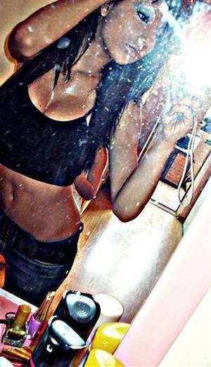 Meet Eleanor (24) from Oregon | Local Dating Profile