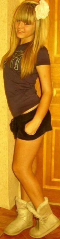 Chat with Zoey (28) | Missouri Local Women