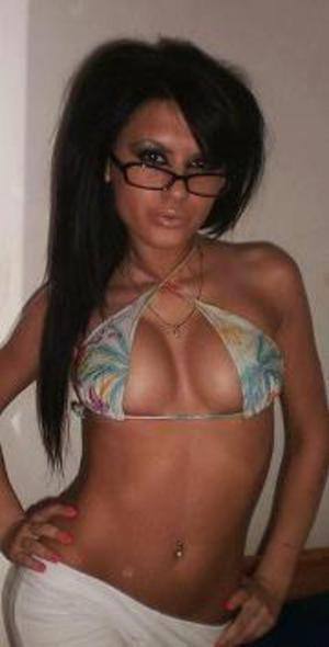 Meet Alma (26) from Nevada | Local Dating Profile