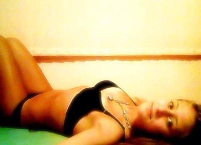 Mckenna (18) in Alberta | Local Adult Woman