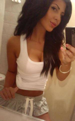 Meet Delilah (21) from Alberta | Local Dating Profile