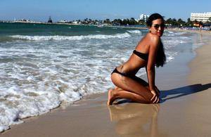 Kenia (18) in New York | Local Adult Woman