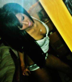 Ellie (22) in Quebec | Local Adult Woman