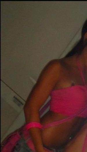 Robin, 29, casual dating profile photo in California