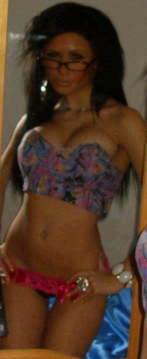 Karli, 29, Kentucky local dating profile photo