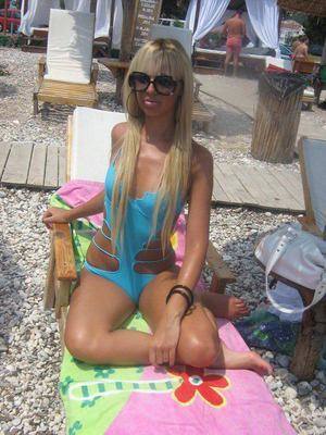 Candace (23) in Alberta | Local Adult Woman