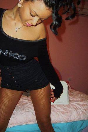 Elise, 18, Pennsylvania | Nearby Adult Singles