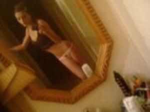 Annamarie from Arizona is looking for adult webcam chat