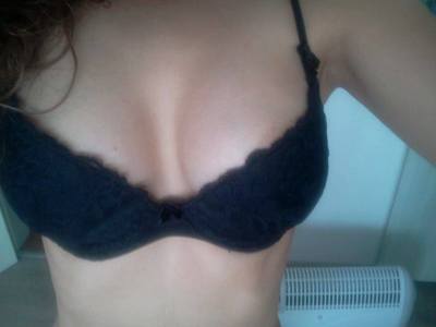 Helene from Kent, Washington is looking for adult webcam chat