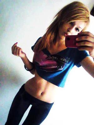 Claretha from Gerlach, Nevada is looking for adult webcam chat