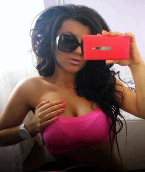 Shemeka from New Jersey is looking for adult webcam chat