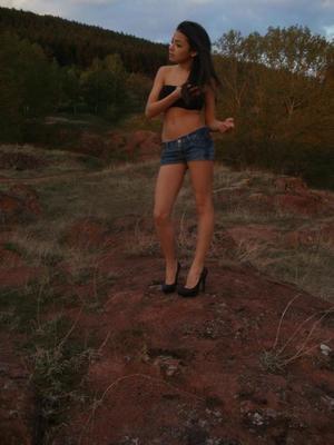 Lilliam from Sunriver, Oregon is DTF, are you?
